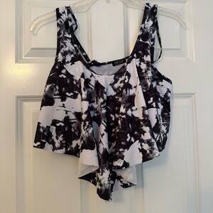 Stylish Black and White Women's Tankini Swimsuit Top